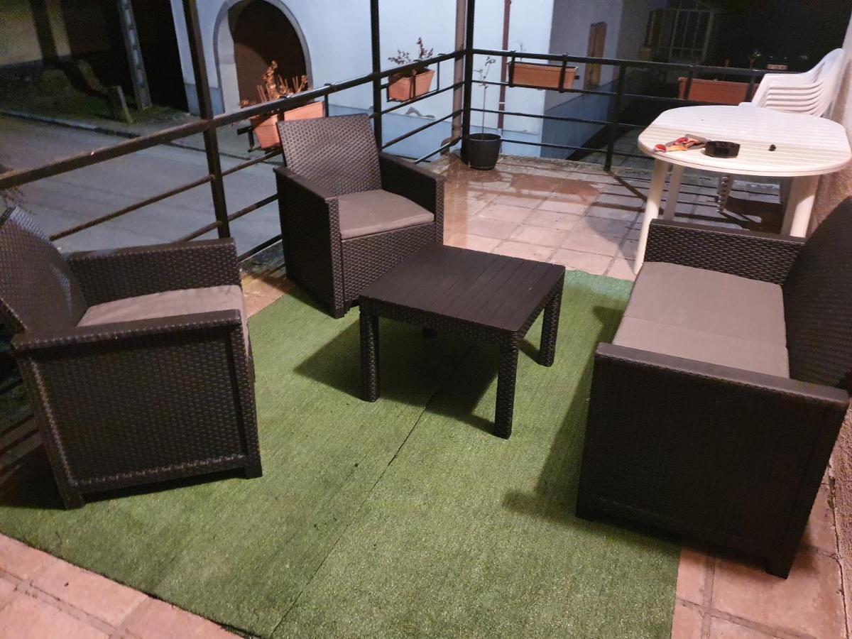 Apartament Meubles Hg Bains-Les-Bains Zewnętrze zdjęcie